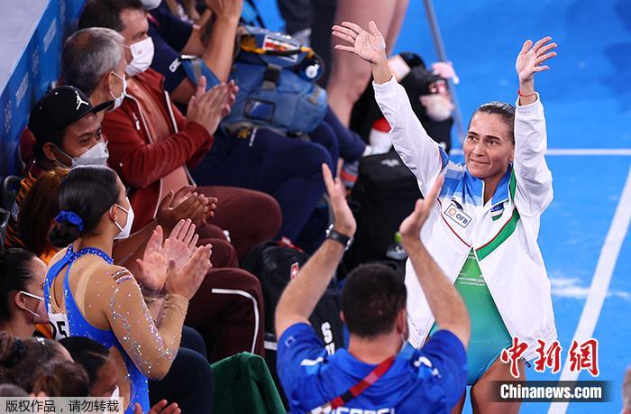 三八节当天，50岁的丘索维金娜在巴库世界杯跳马