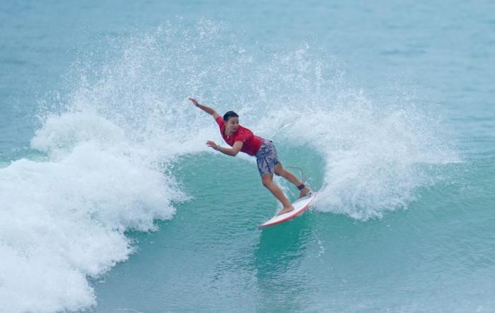 全国冲浪冠军赛在万宁日月湾落幕 海南队斩获