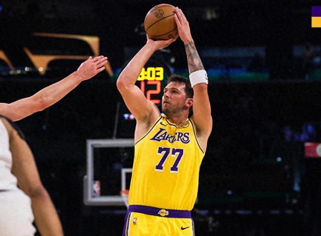 湖人加时险胜掘金 斯玛特神勇防守成胜负手