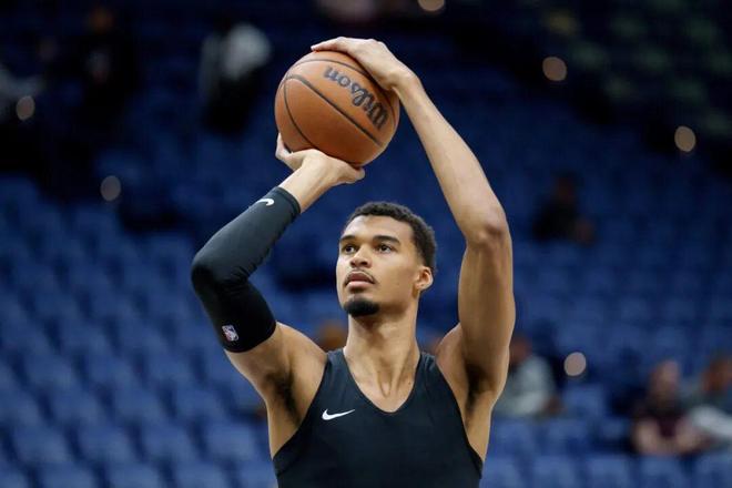 文班亚马单场7帽3断+15篮板创赛季新高 马刺大胜