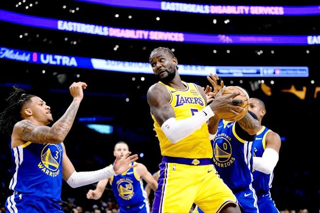 湖人残阵惨败雷霆 艾顿低迷成内线短板 阵容隐患