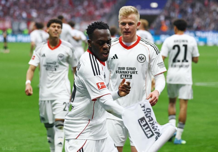 法兰克福主场遭科隆逼平 积分榜格局生变